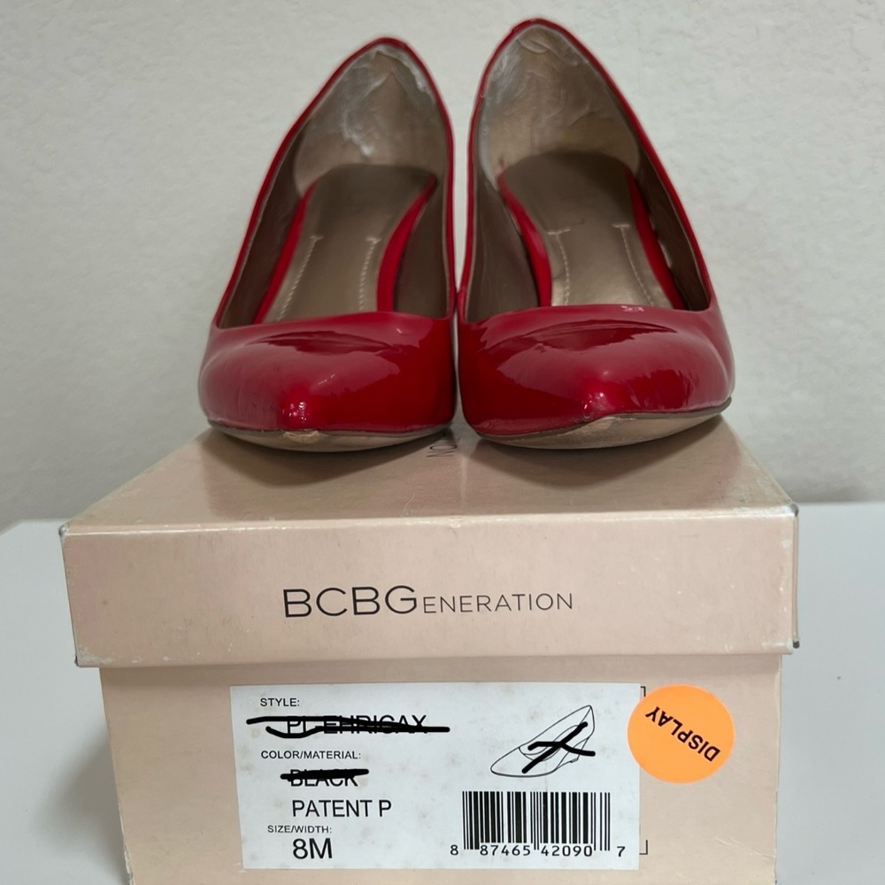BCBGeneration Red Patent Pump (Sz 8)